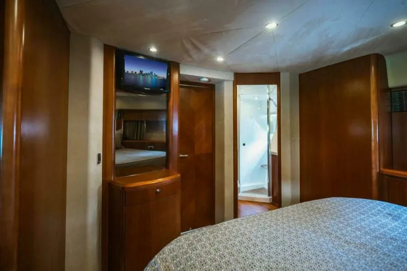 Slide: The Image of Stateroom 2009 Princess/Viking Sport Cruisers 70 Flybridge Empire Sun - 5876267