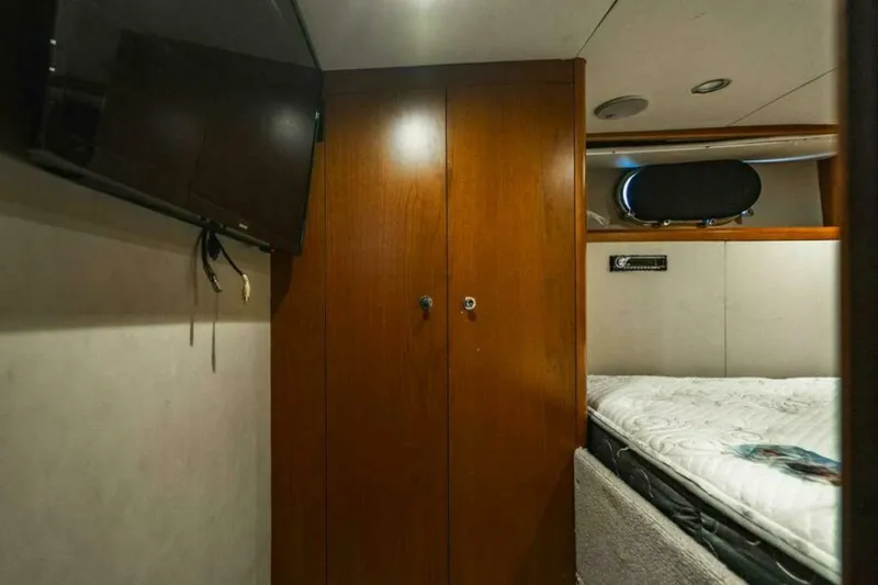 Slide: The Image of Stateroom 2009 Princess/Viking Sport Cruisers 70 Flybridge Empire Sun - 5876271