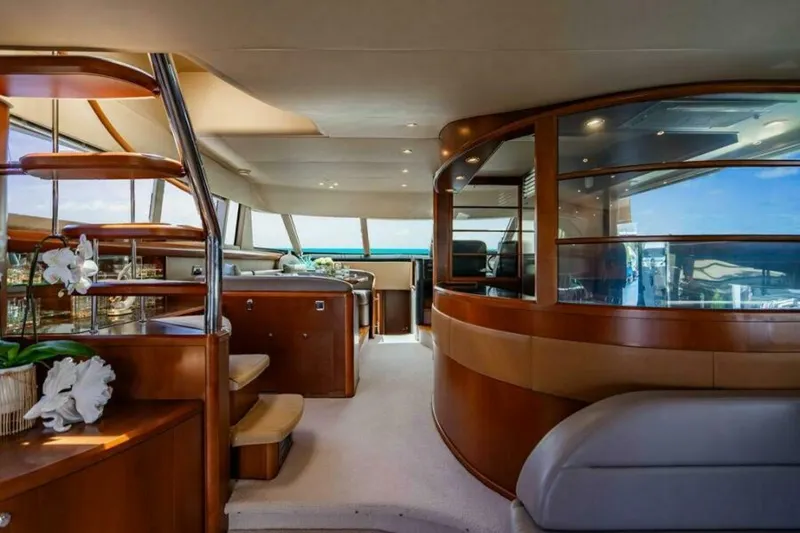 Slide: The Image of Salon 2009 Princess/Viking Sport Cruisers 70 Flybridge Empire Sun - 5876241
