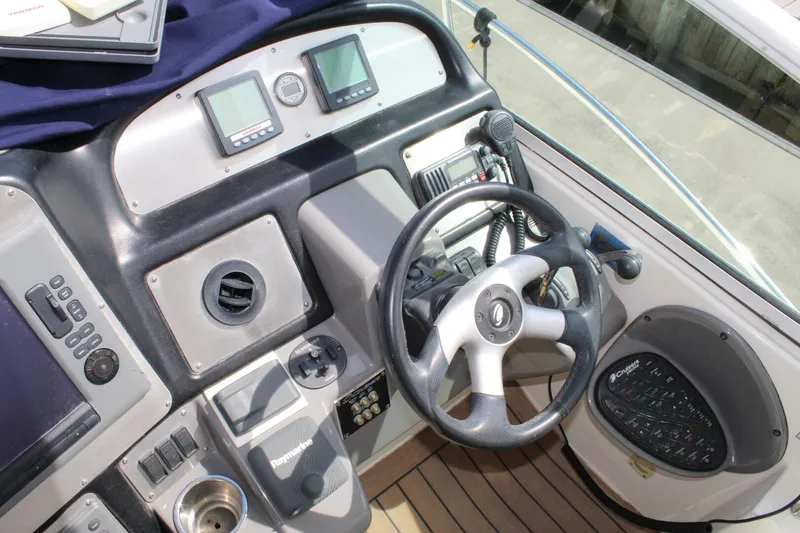 Slide: The Image of Cruisers Yachts 420 Express 2007 - 5876467