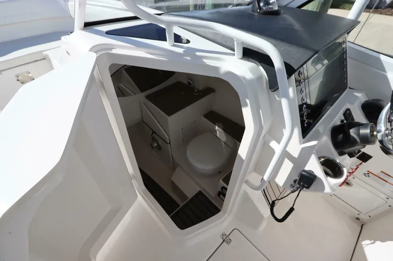 Slide: The Image of Edgewater 262CX Crossover 2021 - 5876744