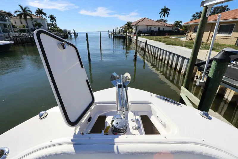 Slide: The Image of Edgewater 262CX Crossover 2021 - 5876757