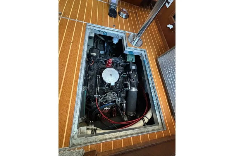 Slide: The Image of Carver Yachts 28 Aft Cabin Motor Yacht 1992 - 5876724
