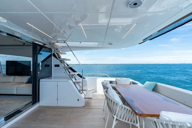 Slide: The Image of Ferretti Yachts 720 2023 - 5878240