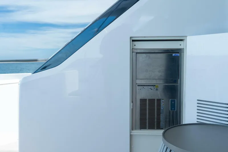 Slide: The Image of Ferretti Yachts 720 2023 - 5878242