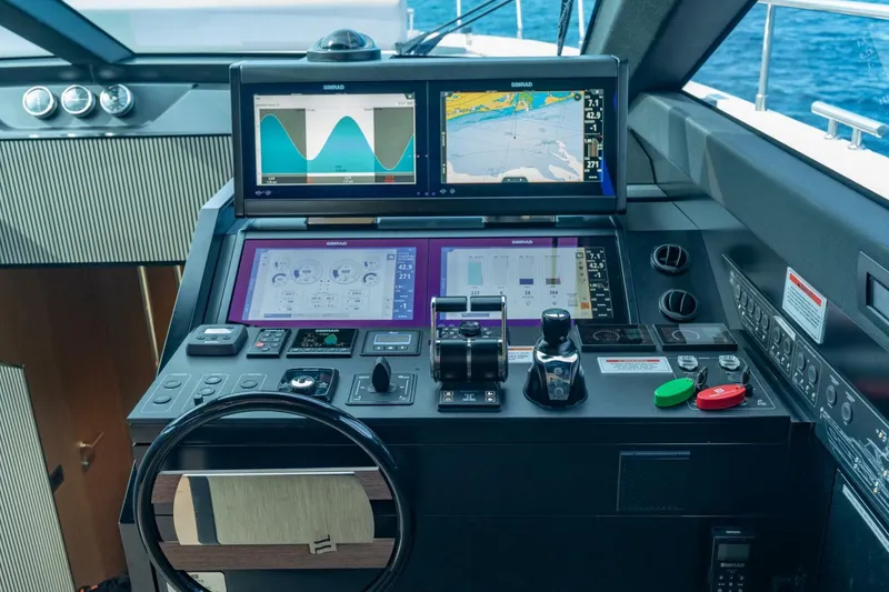 Slide: The Image of Ferretti Yachts 720 2023 - 5878247