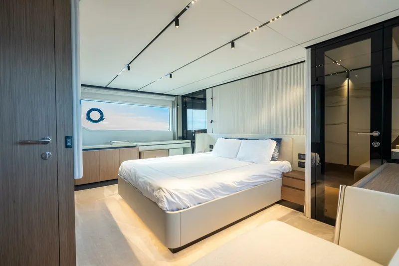 Slide: The Image of Ferretti Yachts 720 2023 - 5878266