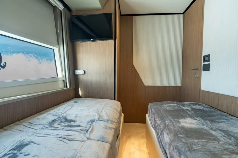 Slide: The Image of Ferretti Yachts 720 2023 - 5878268