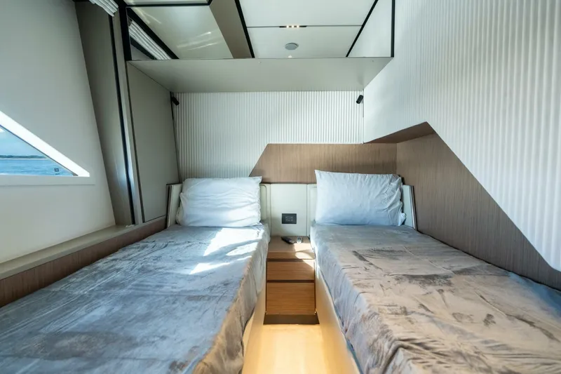 Slide: The Image of Ferretti Yachts 720 2023 - 5878270