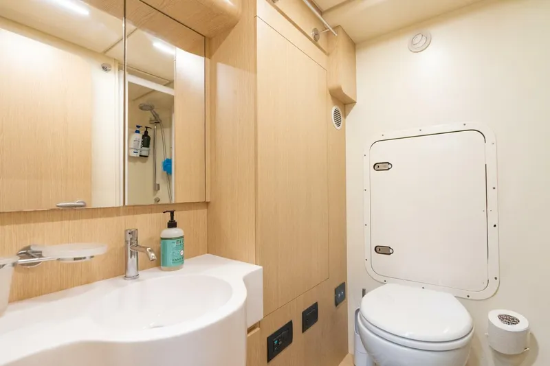 Slide: The Image of Ferretti Yachts 720 2023 - 5878277