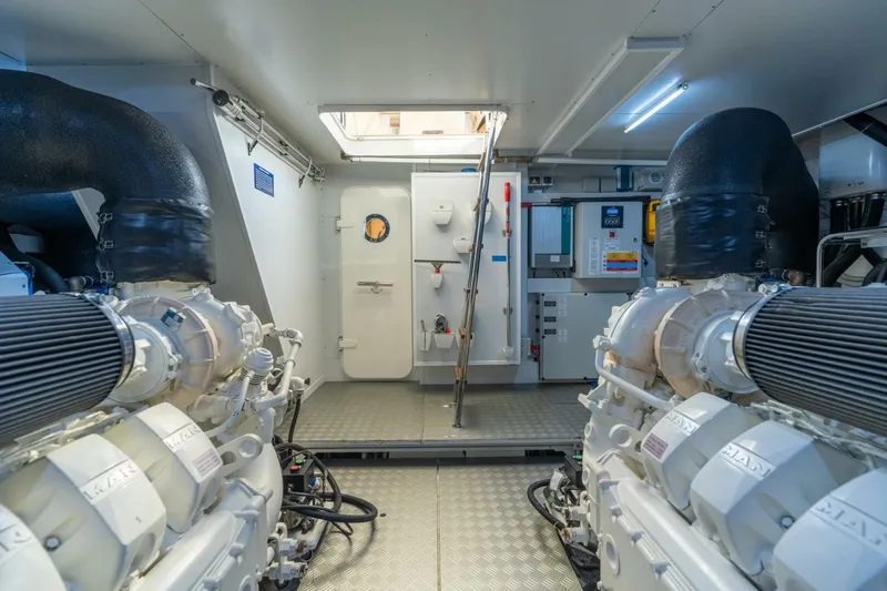 Slide: The Image of Ferretti Yachts 720 2023 - 5878284