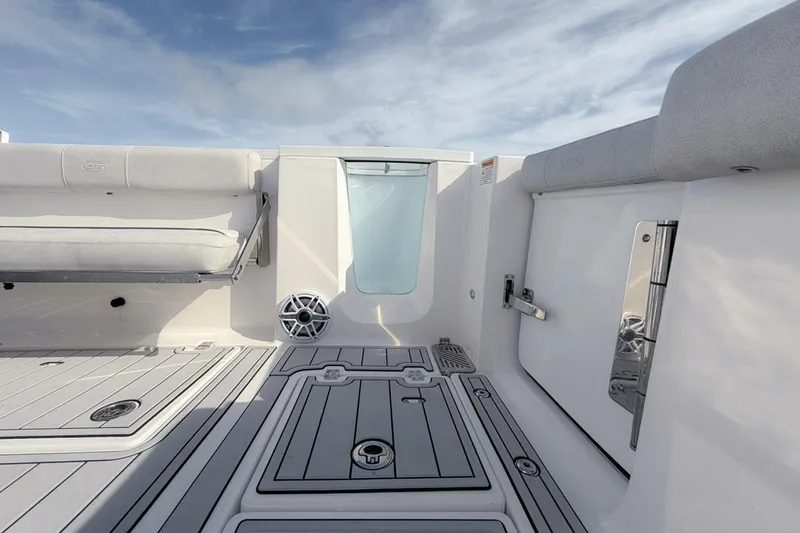 Slide: The Image of Sea Fox 328 Commander 2024 - 5877154