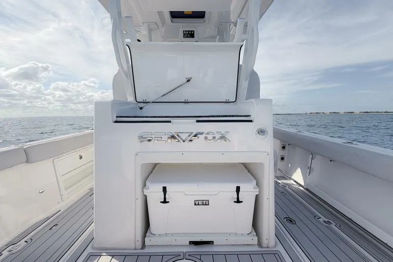 Slide: The Image of Sea Fox 328 Commander 2024 - 5877155