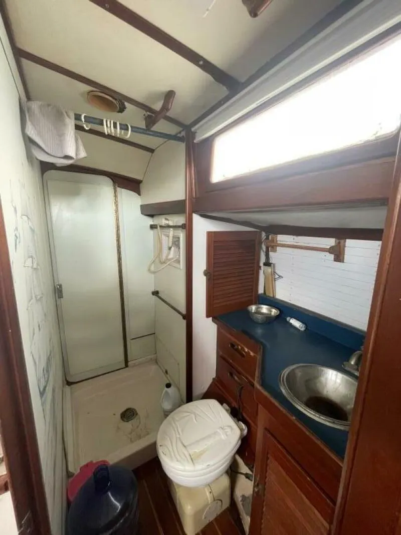 Slide: The Image of Reliance 44 1982 - 5883068