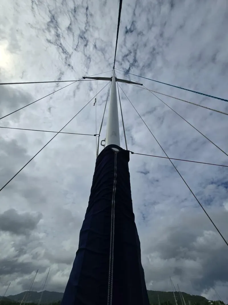 Slide: The Image of Reliance 44 1982 - 5883090