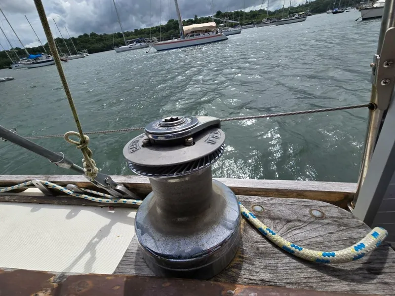 Slide: The Image of Reliance 44 1982 - 5883075