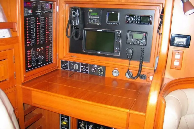 Slide: The Image of Hylas 46 2012 - 5877382