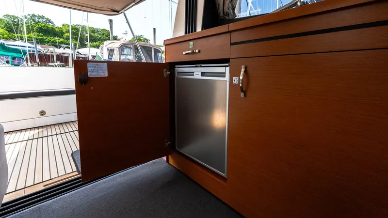 Slide: The Image of Jeanneau NC 11 2018 - 5877696