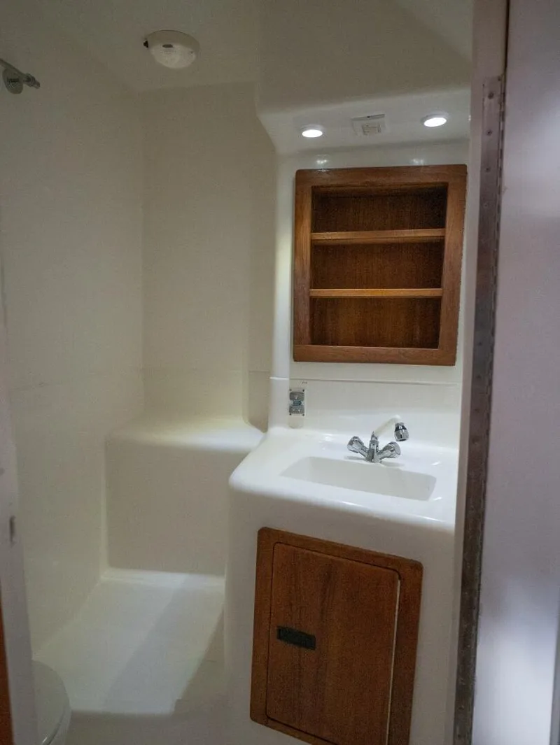 Slide: The Image of Out Island SeaTek 36 Express 2017 - 5919618