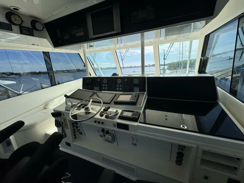 Slide: The Image of Viking 58 Convertible 1995 - 5878026