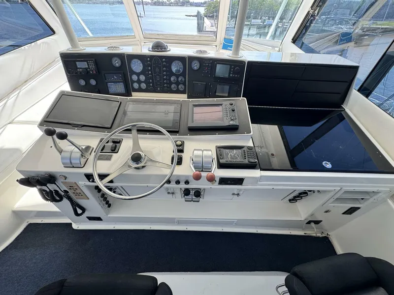 Slide: The Image of Viking 58 Convertible 1995 - 5878028