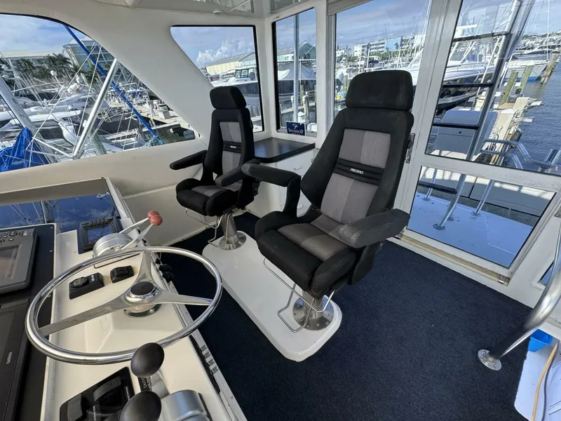 Slide: The Image of Viking 58 Convertible 1995 - 5878029