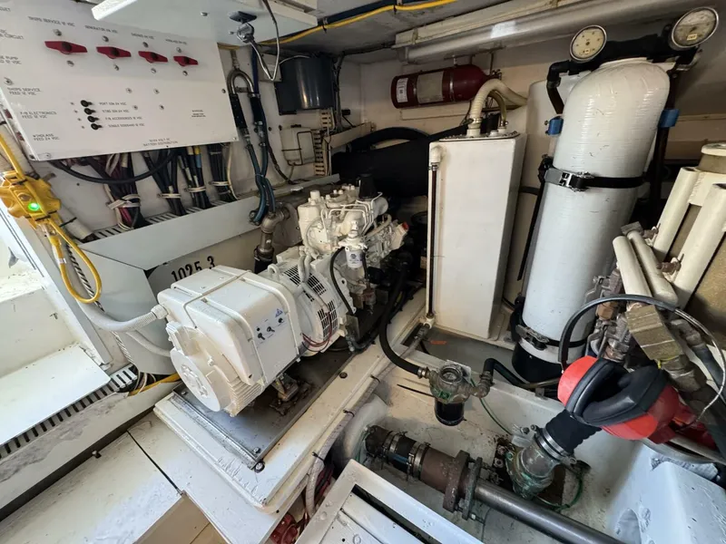 Slide: The Image of Viking 58 Convertible 1995 - 5878034