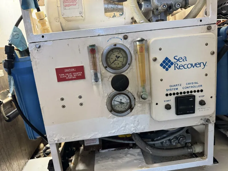 Slide: The Image of Viking 58 Convertible 1995 - 5878045