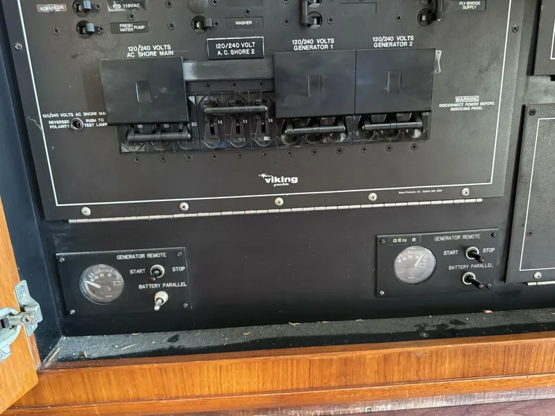 Slide: The Image of Viking 58 Convertible 1995 - 5878063