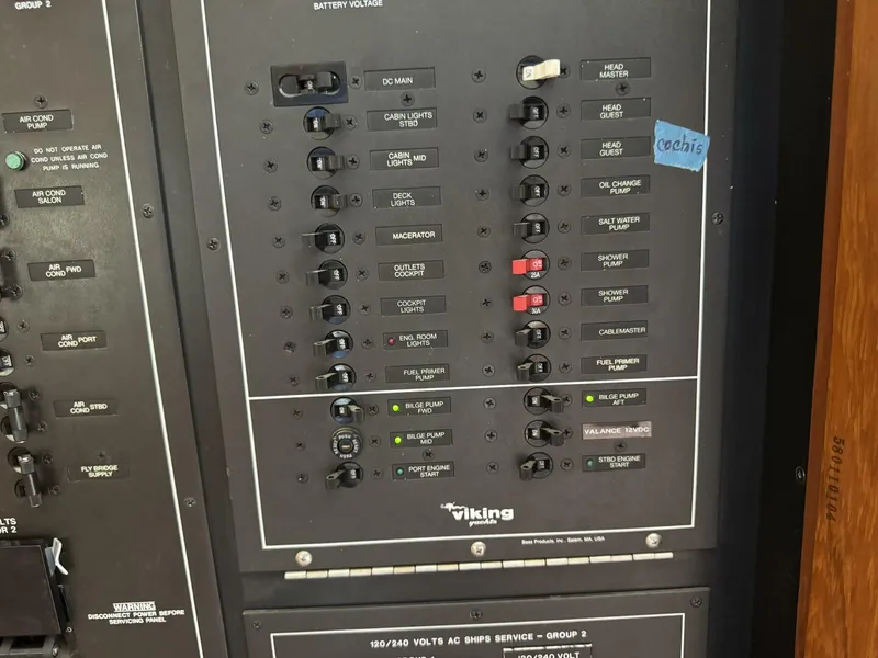 Slide: The Image of Viking 58 Convertible 1995 - 5878064