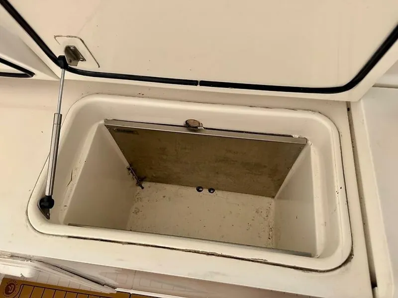 Slide: The Image of 0005514025 - 5878573