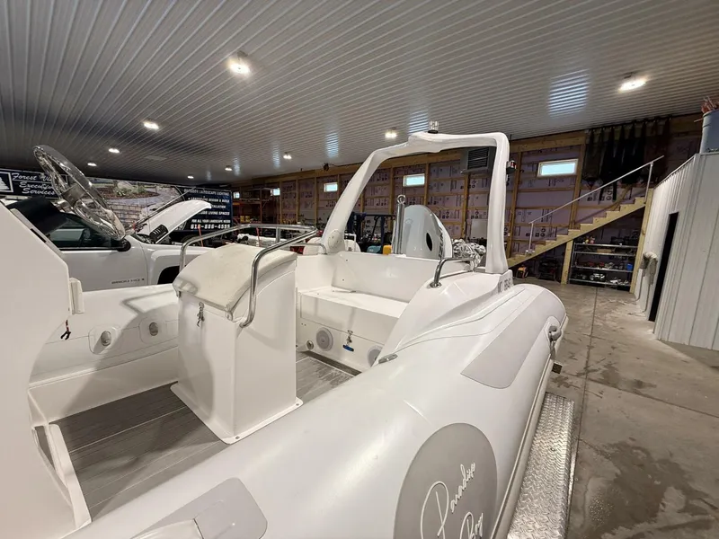 Slide: The Image of Paradise Powerboats 580 2024 - 5905012