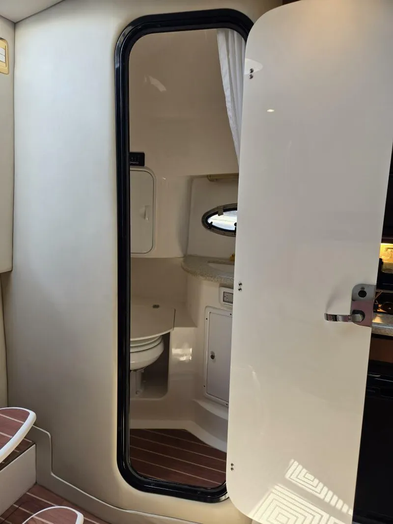 Slide: The Image of Fountain 38 Express Cruiser 2007 - 5878710