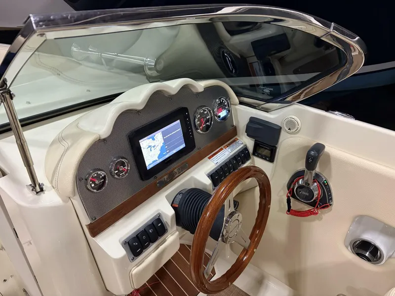 Slide: The Image of Chris-Craft 28 2020 - 5878767