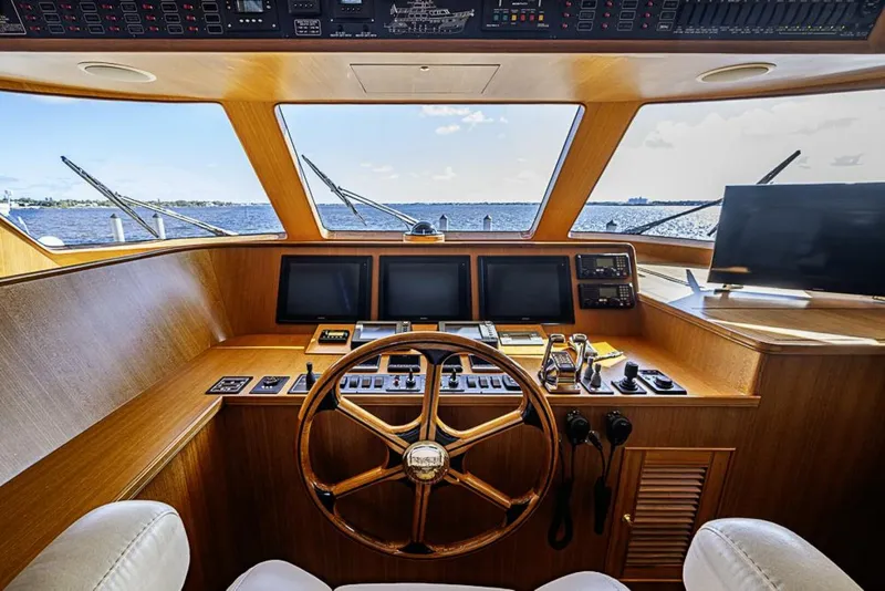 Slide: The Image of Marlow Explorer 66E 2014 - 5878815