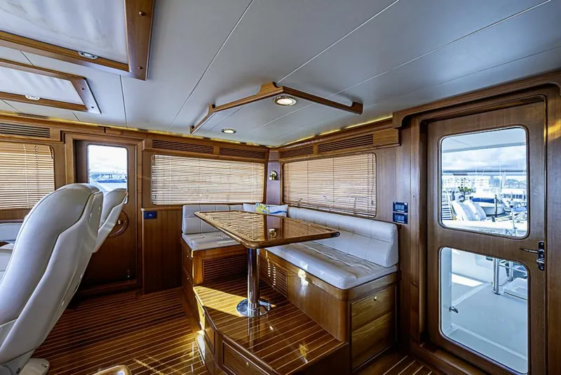 Slide: The Image of Marlow Explorer 66E 2014 - 5878819