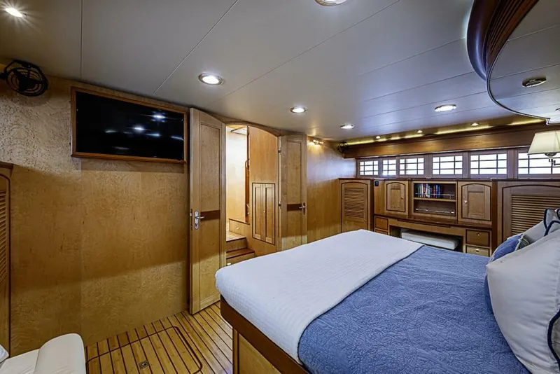 Slide: The Image of Marlow Explorer 66E 2014 - 5878839