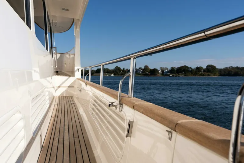 Slide: The Image of Marlow 72 GRIFFIN - Exterior 2007 Marlow 72 GRIFFIN - 7650873