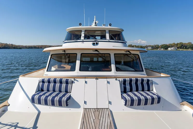 Slide: The Image of Marlow 72 GRIFFIN - Exterior Forward Seating 2007 Marlow 72 GRIFFIN - 7650875