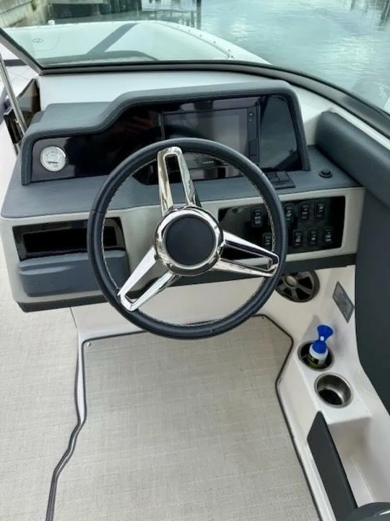 Slide: The Image of Regal 26 OBX 2021 - 5882626