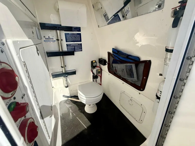 Slide: The Image of 2006 Regulator 29 FS PERSERVERANCE - 5880463