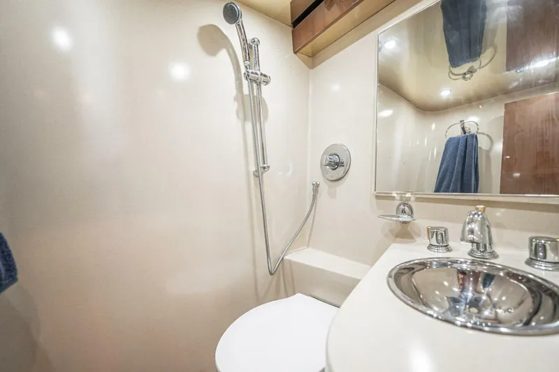 Slide: The Image of Egg Harbor 43 Sport Fisherman 2007 - 5898318