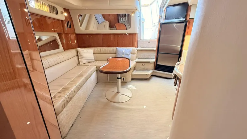 Slide: The Image of Sea Ray 410 Express Cruiser 2001 - 5880828