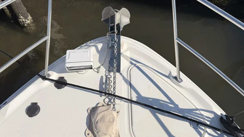 Slide: The Image of Sea Ray 410 Express Cruiser 2001 - 5880845