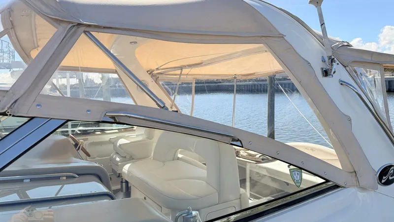 Slide: The Image of Sea Ray 410 Express Cruiser 2001 - 5880851