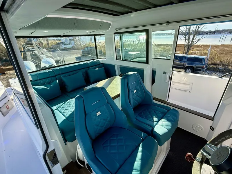 Slide: The Image of Axopar 37 2021 - 5880182