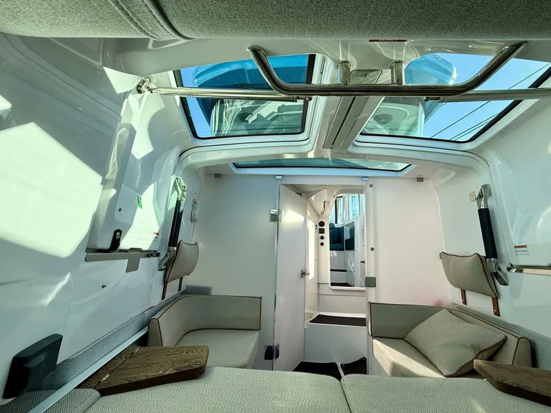 Slide: The Image of Axopar 37 2021 - 5880187