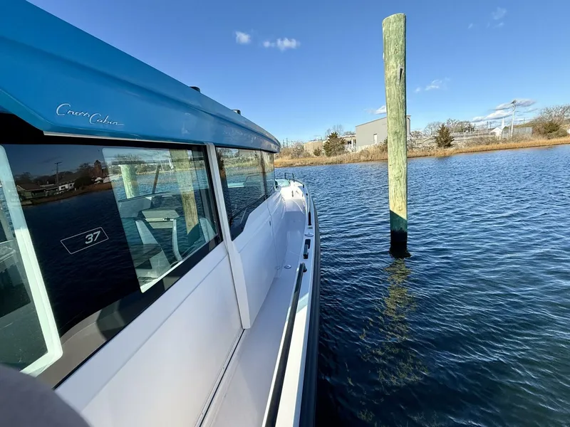 Slide: The Image of Axopar 37 2021 - 5880176