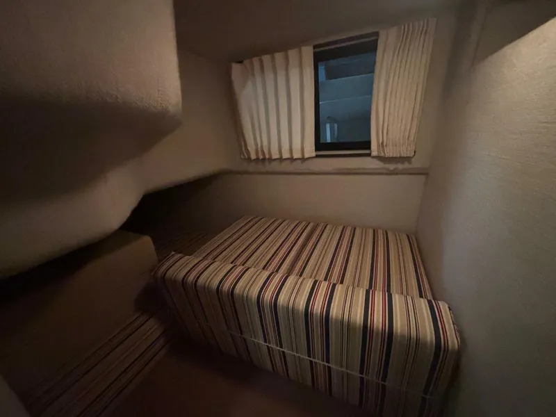 Slide: The Image of Tiara 310 SC 1988 - 5882417