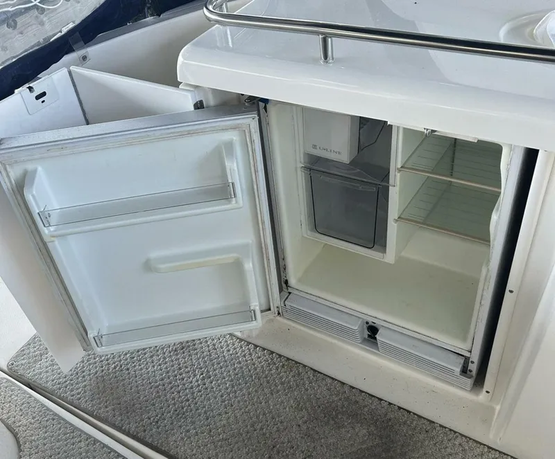 Slide: The Image of Cruisers 370 Express 2006 - 5881958